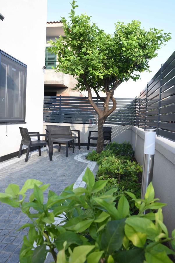 Studio Apartment Angelo - Free Private Parking Sarno Bagian luar foto